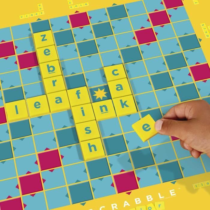 SCRABBLE - Scrabble Junior - Board Game - Help with learning to read and compose words