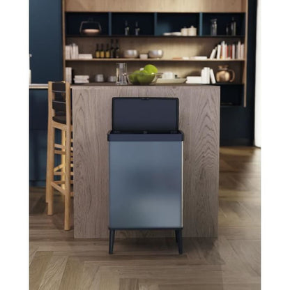 Floor-standing trash can - VERTO - CURVER - Touch opening - 54 L - Pearl blue