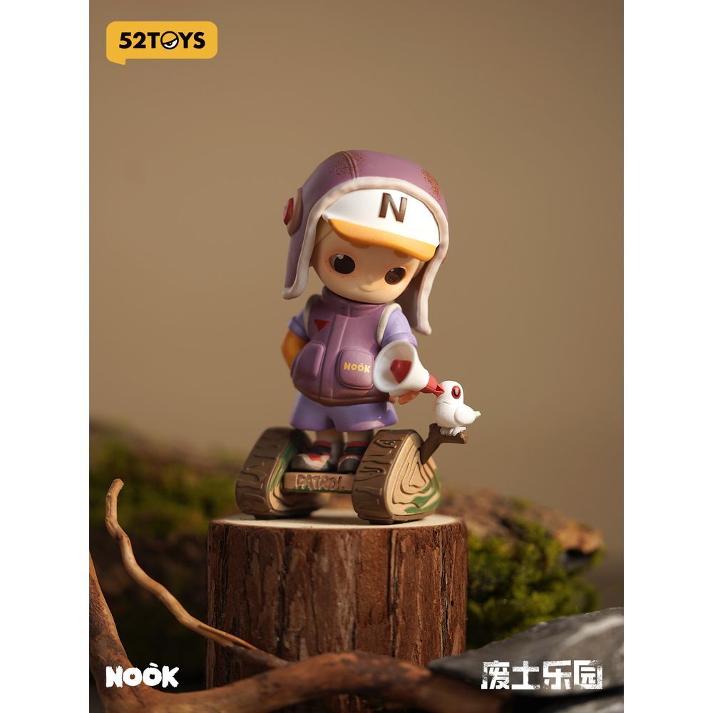 Nook Wasteland Park assorted surprise figure