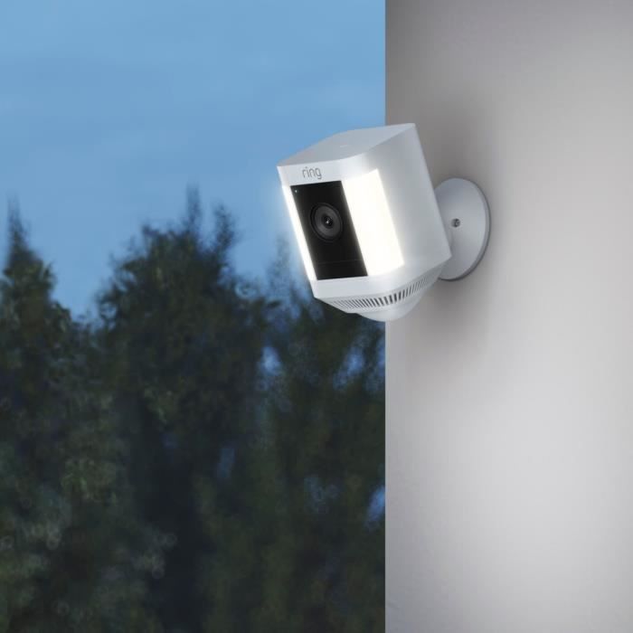 RING Spotlight Plus Battery Surveillance Camera - White - EU