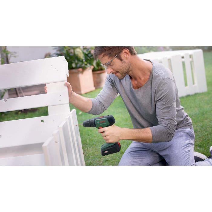 Wireless drill Bosch-Universaldrill 18 (delivered with 2 18V-5.5ah batteries + charger + transport box)