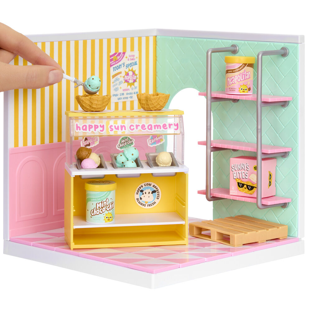Miniverse Make It Mini Spaces Ice Cream Parlour playset