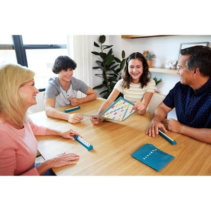 Mattel Games - Scrabble - Classic Family Board Game with 2 Game Modes HWD44