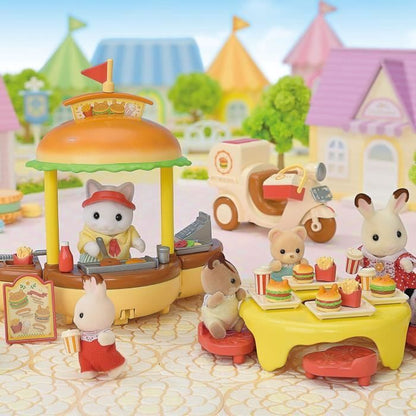 SYLVANIAN FAMILIES Food Playset - Hamburger Stand - Papa Cat Latte and Scooter
