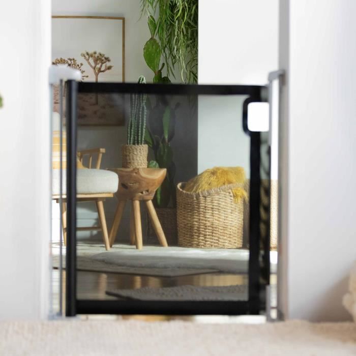 INGENUITY Child Safety Gate up to 136cm, Roll-up, Auto Close, Easy to Install