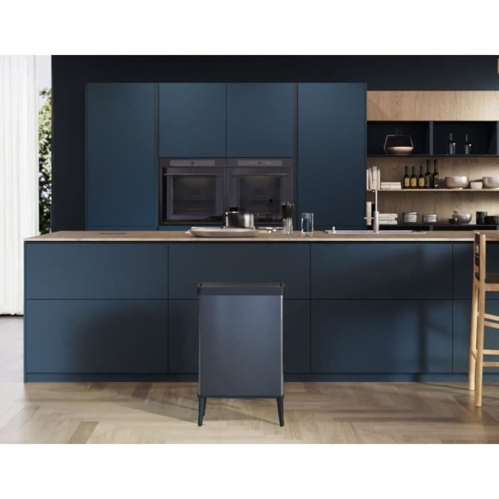 Floor-standing trash can - VERTO - CURVER - Touch opening - 54 L - Pearl blue