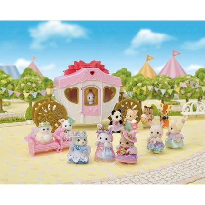 Baby parade in princess costumes - Sylvanian Families