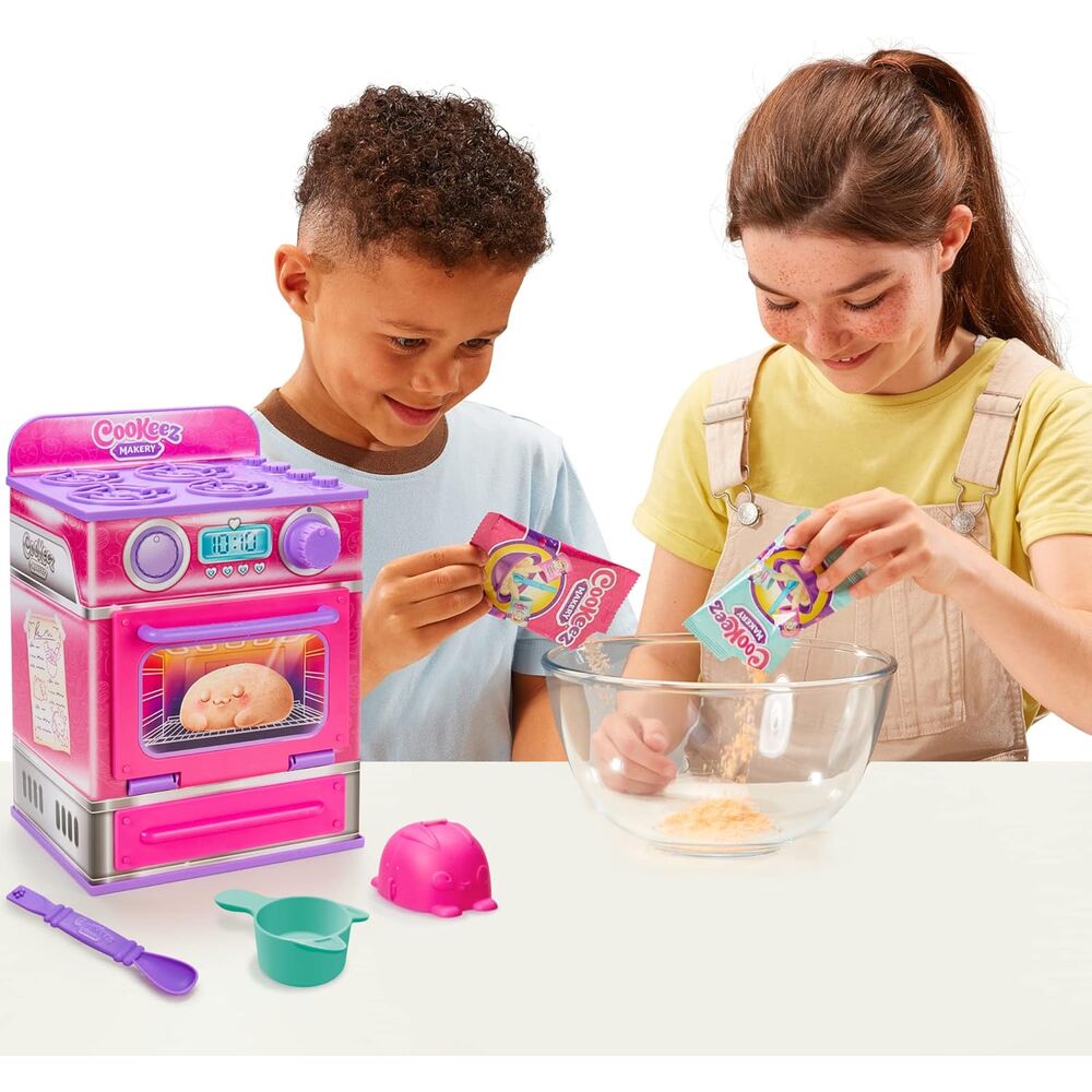 Cookeez Makery Magic Oven Interactive plush toy