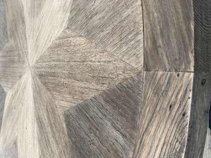 Farmhouse Diamond 48'' Rd Dining Table