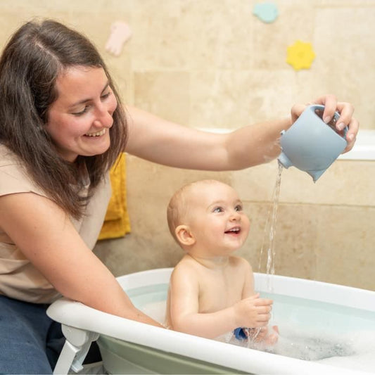 Badabulle Silicone Watering Can - Toy for Bath, Beach, Outdoors