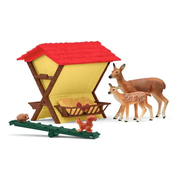 Forest Animal Hut, Schleich 42658 Farm World Chest, for Children from 3 Years Old