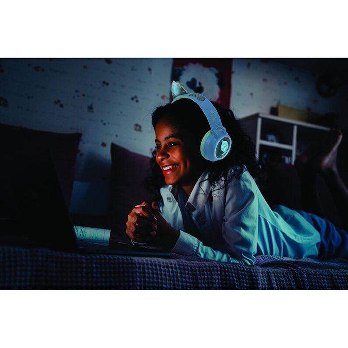 Foldable Bluetooth and wired luminous headset with a design of a tiara from the world of Frozen with limitation of the