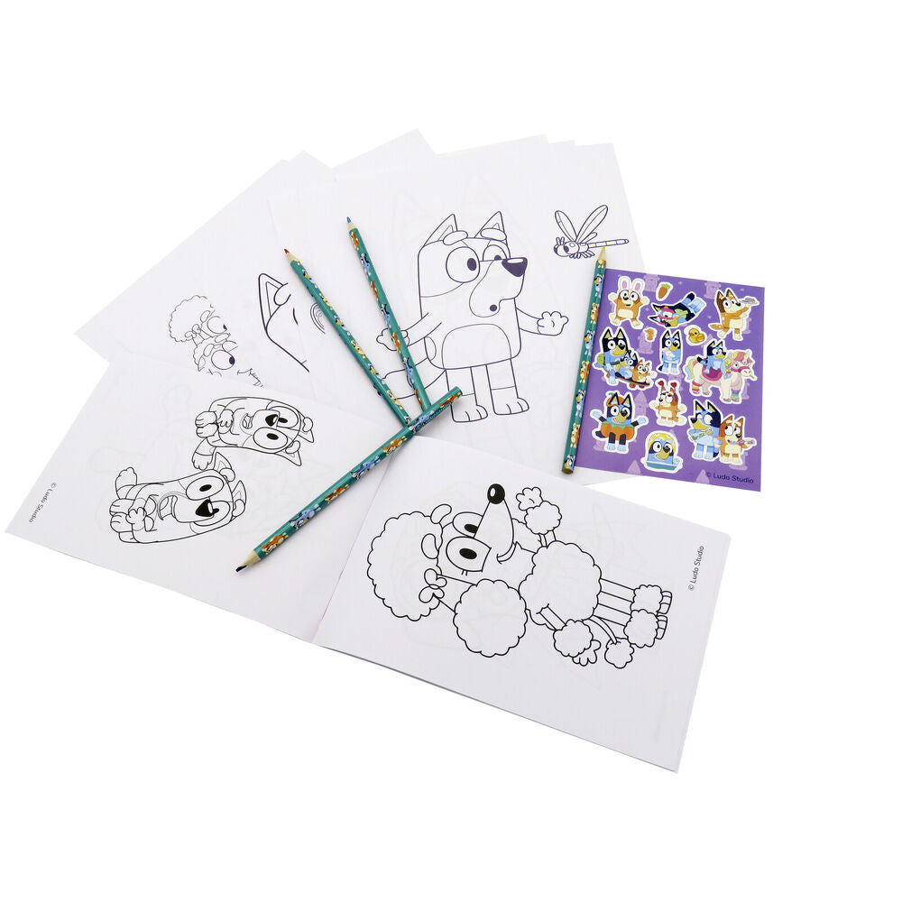 Bluey colouring set