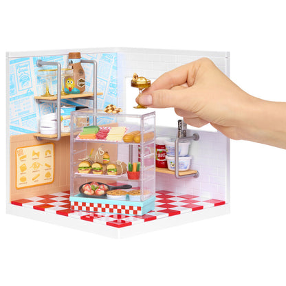 Miniverse Make It Mini Spaces Pizzeria playset