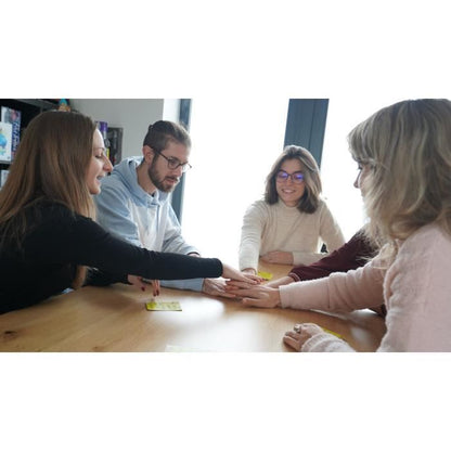 TACO CHAT BOUC CHEESE PIZZA