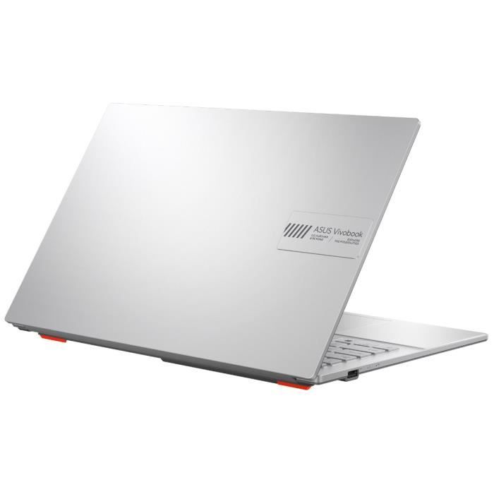 ASUS VivoBook 15 OLED S1504 Laptop | Win 11 - 15.6 FHD - AMD Ryzen 5 7520U - 16GB RAM - 512GB SSD
